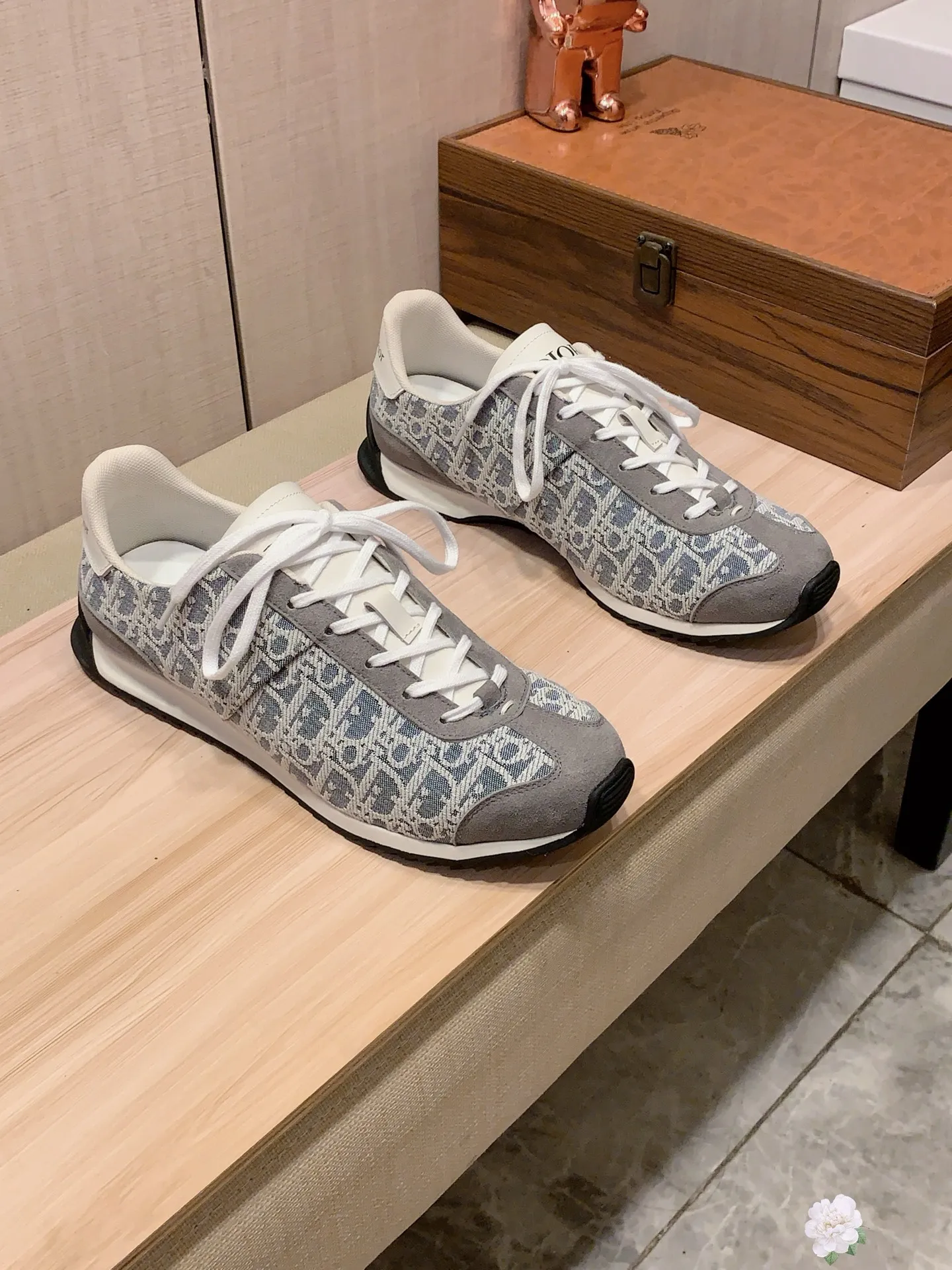 Men's Men's Shoes💰442💰💰🎩🎩[Lightning][Lightning] "Dior DIOR*" The latest and most popular casual shoes, top brand [seduce] luxury ~ purchasing agency, top ~ quality. [Strong] The upper is made of imported breathable cowhide with woven material ➕ breathable sheepskin feet (•) and fine workmanship. The original stylish and stylish soft rubber wear-resistant and non-slip outsole is light and comfortable on the feet. The real thing looks better when photographed in real life. 413: Code: 35-44, 45.46 can be customized, 8️⃣ colors selected